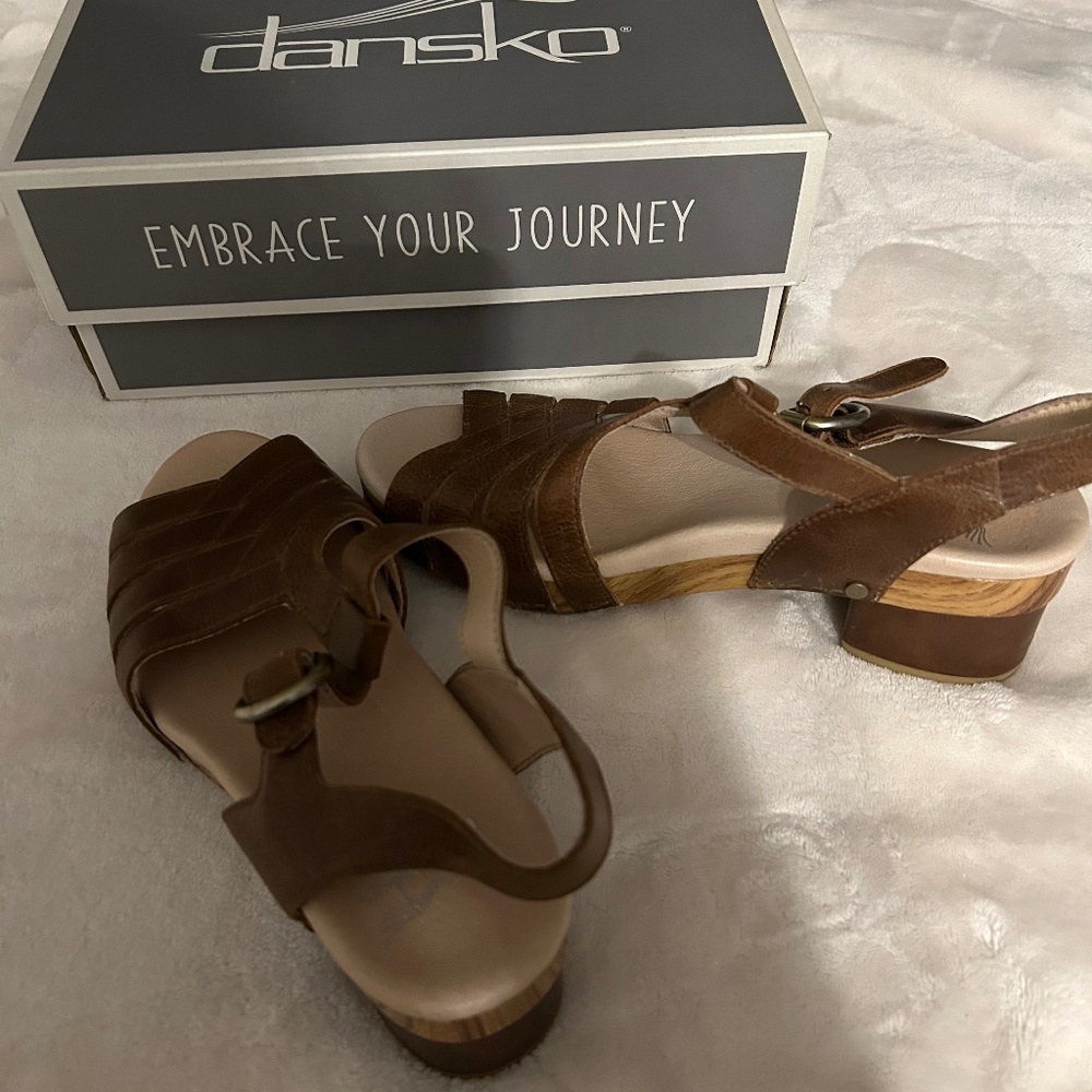 Women’s shoes
